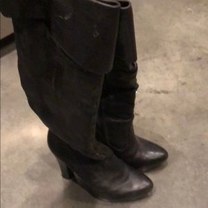 Size 10 Jessica Simpson knee high black boots.